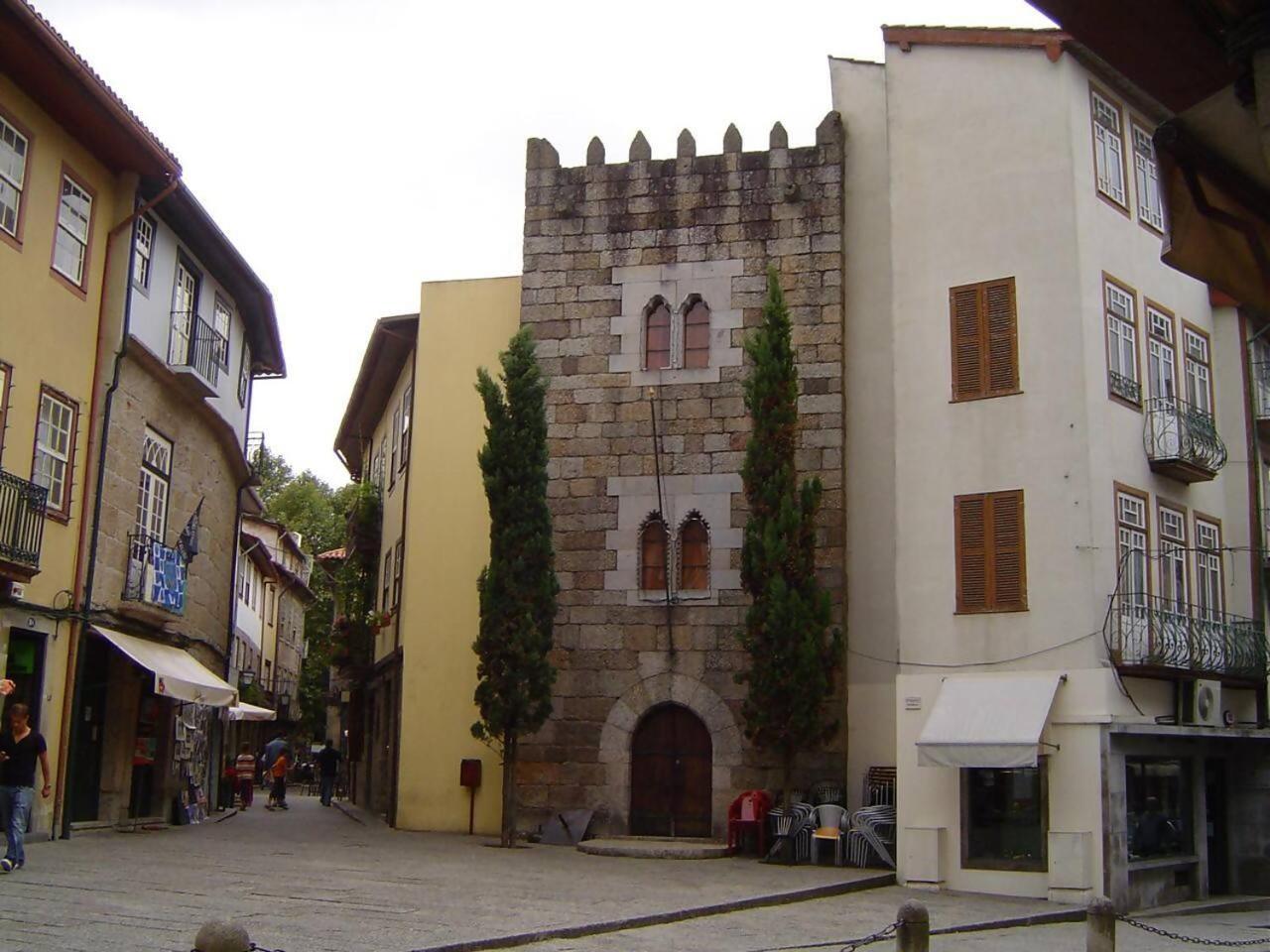 The Office Guest Apartment Guimaraes Exterior photo