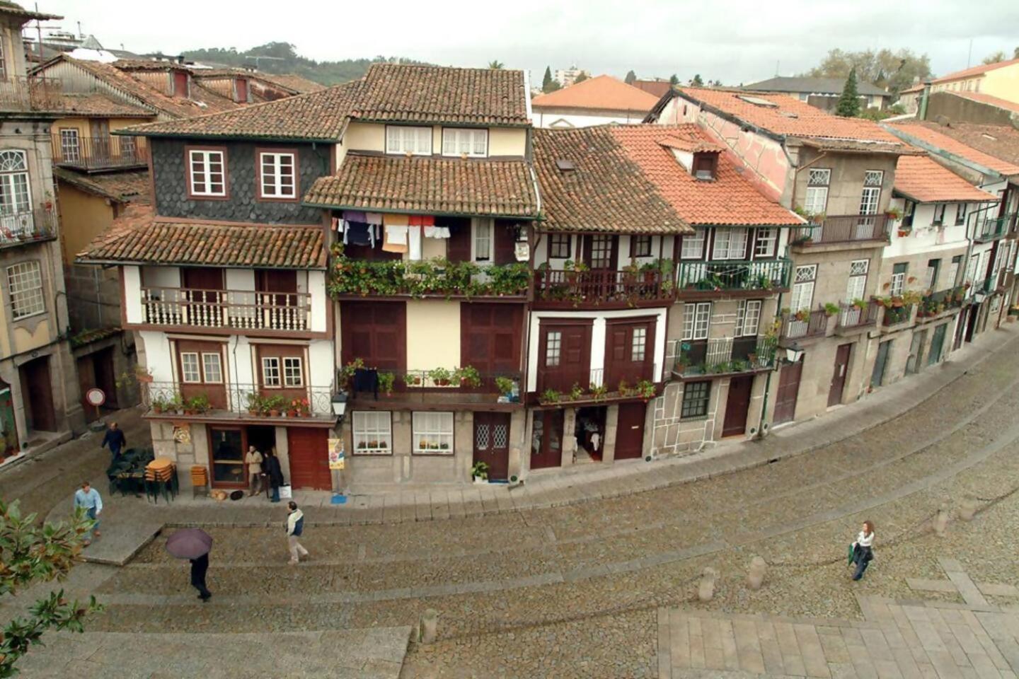 The Office Guest Apartment Guimaraes Exterior photo