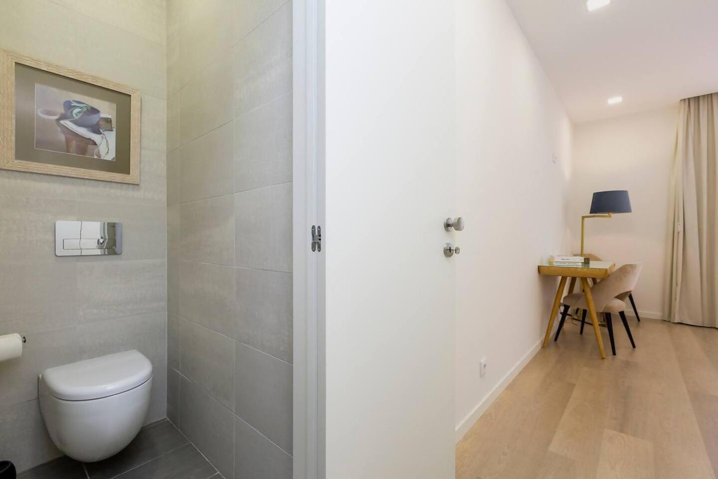 The Office Guest Apartment Guimaraes Exterior photo