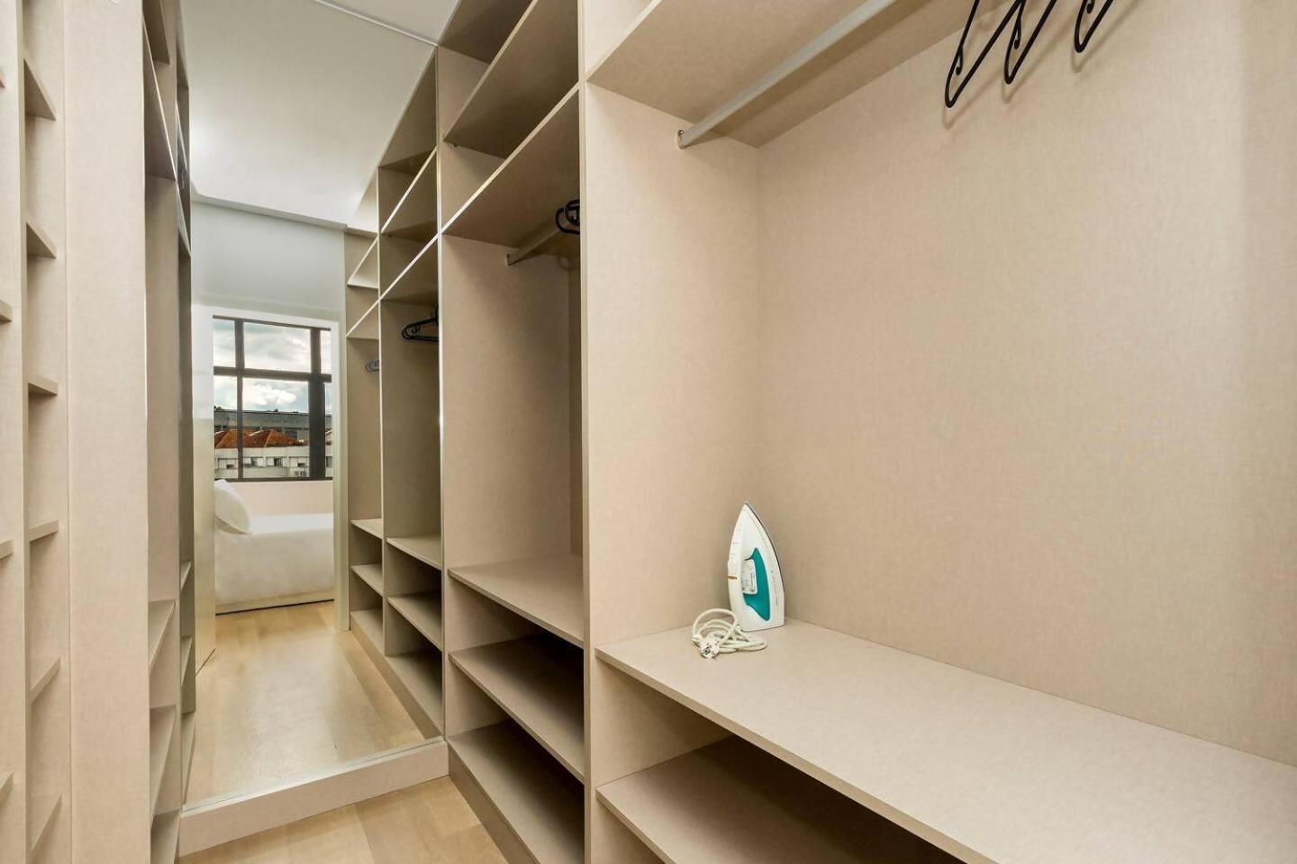 The Office Guest Apartment Guimaraes Exterior photo
