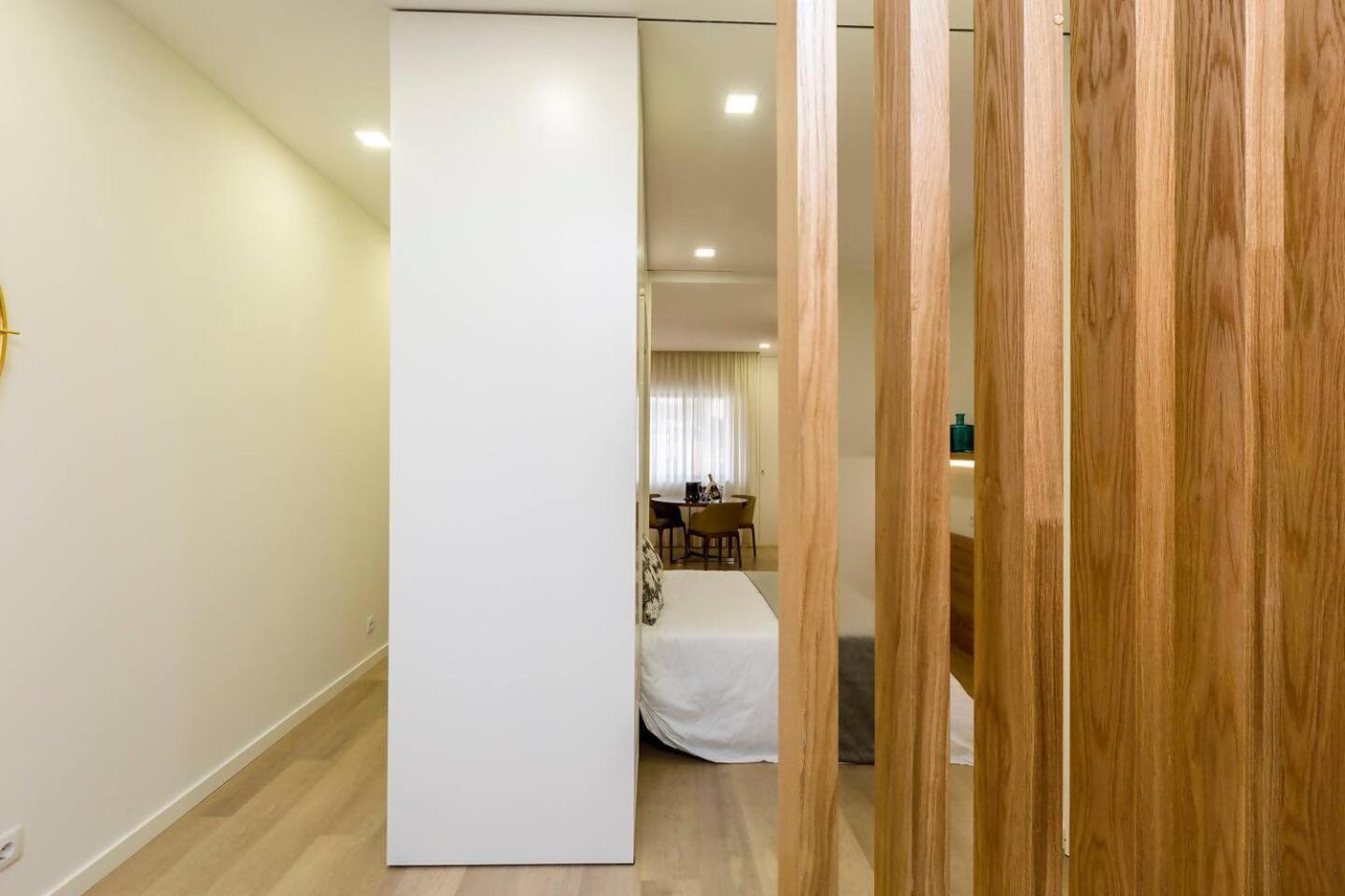 The Office Guest Apartment Guimaraes Exterior photo