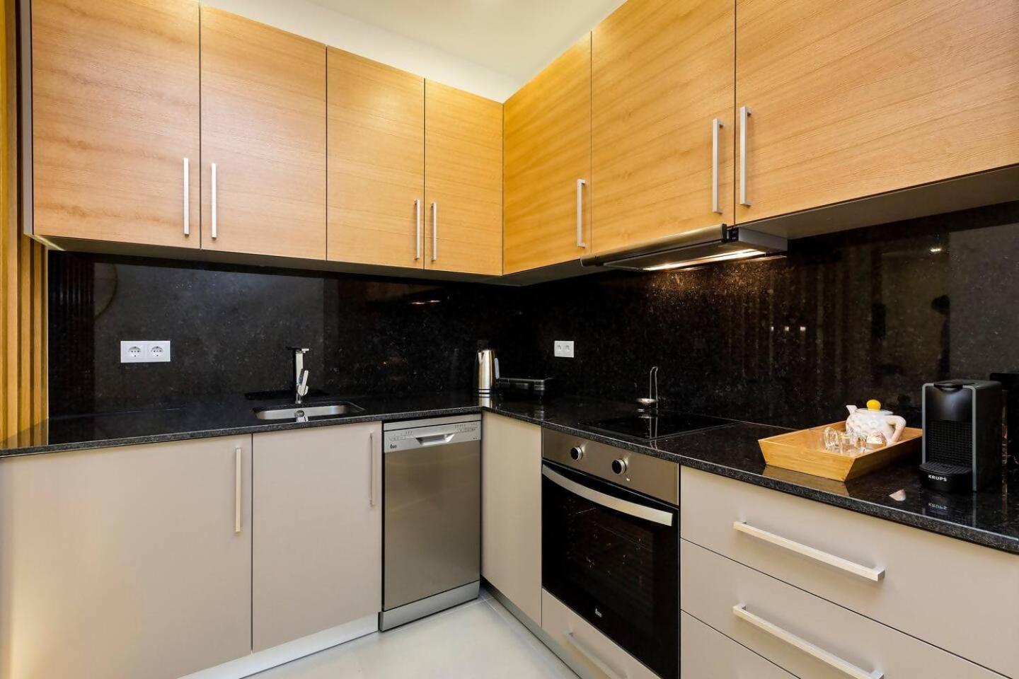 The Office Guest Apartment Guimaraes Exterior photo